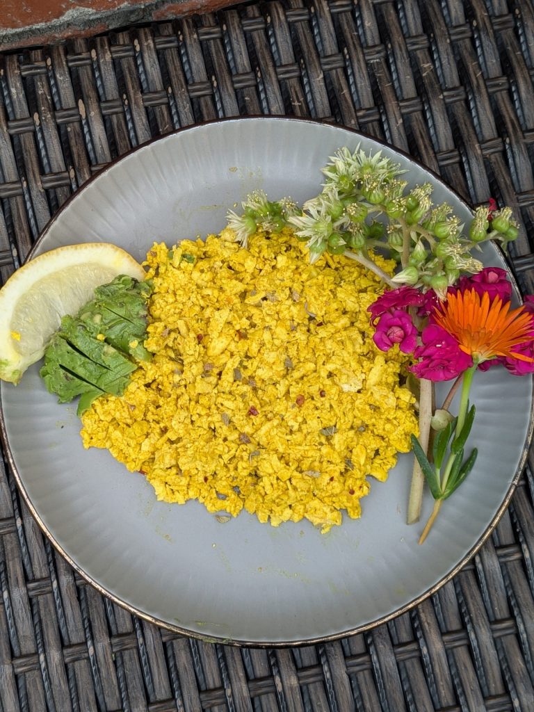 high-protein-tofu-scramble-recipe